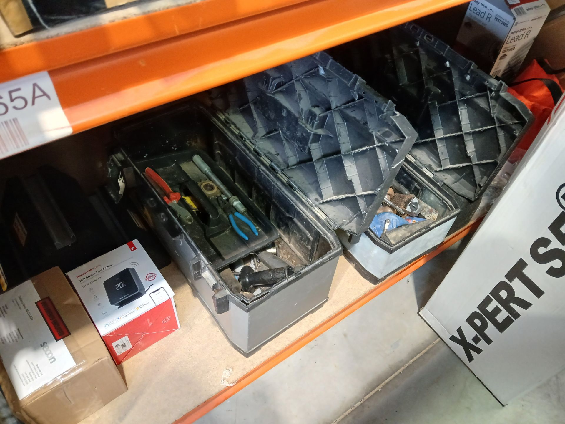 8x Bays of MFCALUX Boltless Shelving and Contents to include: Assortment of Roofing Components and - Image 27 of 27