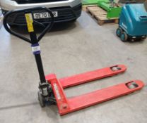 Manitou Pallet Truck 2000kg Capacity