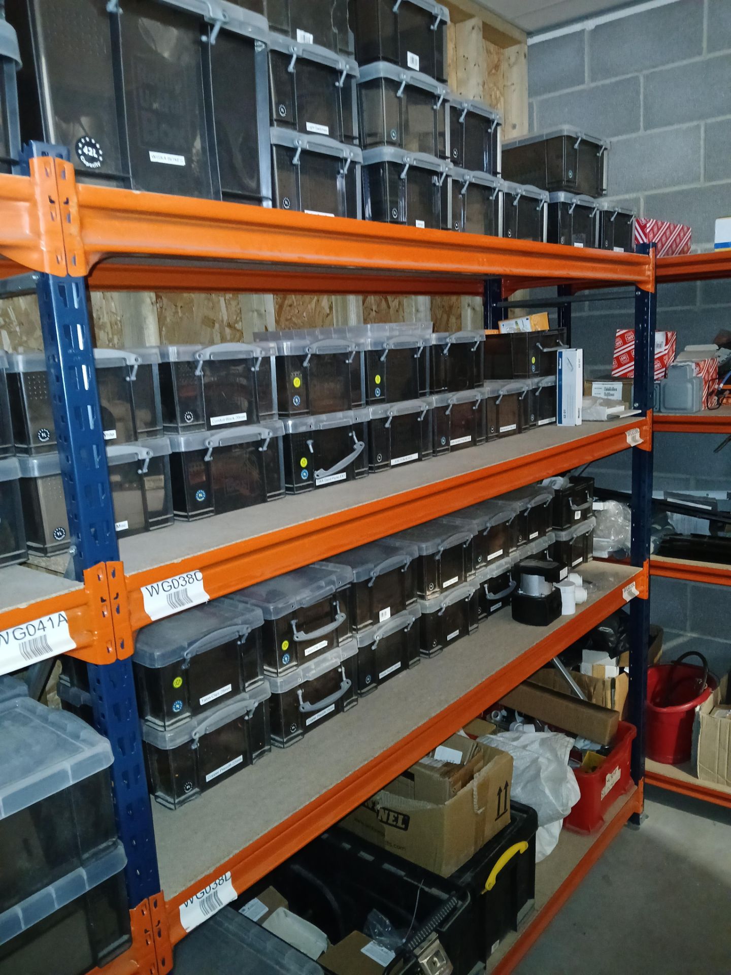8x Bays of MFCALUX Boltless Shelving and Contents to include: Assortment of Roofing Components and - Image 12 of 27