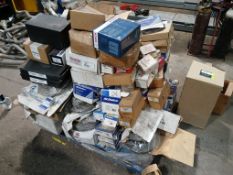 Lot comprising various Motorhome brake pads/discs, handbrake cables, calipers for various US