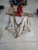 2 Axle Stands