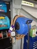 Retractable Airline & Pressure Gauge