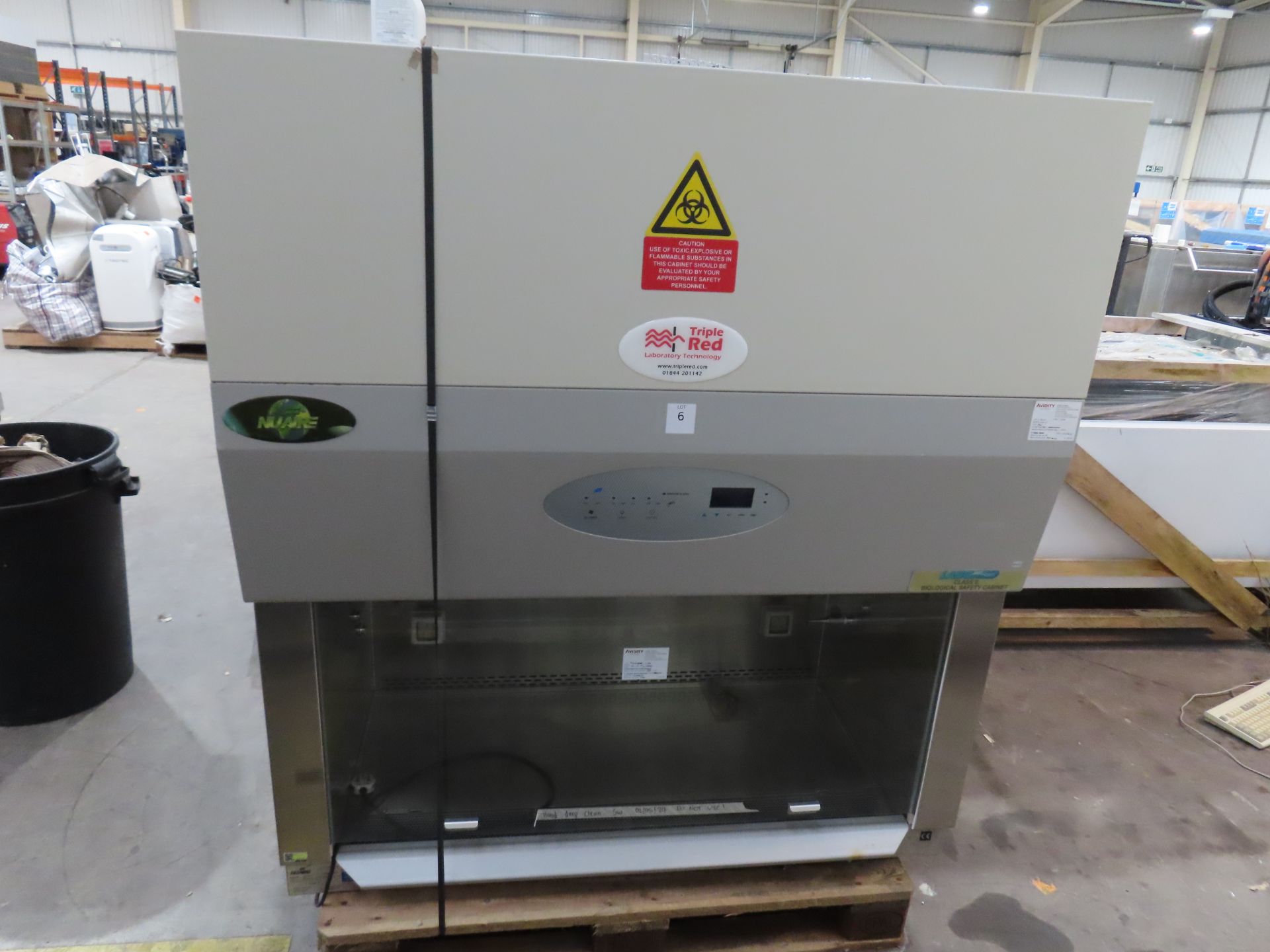 Nuaire Labguard Biological Safety Cabinet (class 2) 1365 x 850 x 1525mm