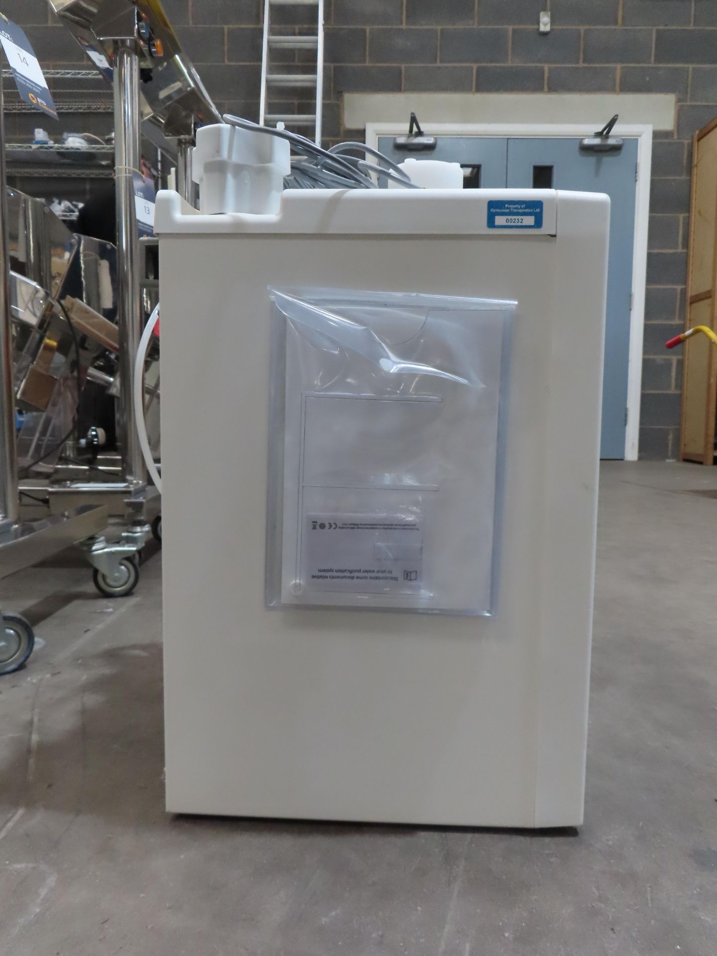 Elix Essential 10 Water Purification System. S/N: FIDB82258B, Year: 2021 - Image 3 of 6