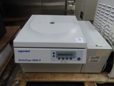 Eppendorf Centrifuge 5804R