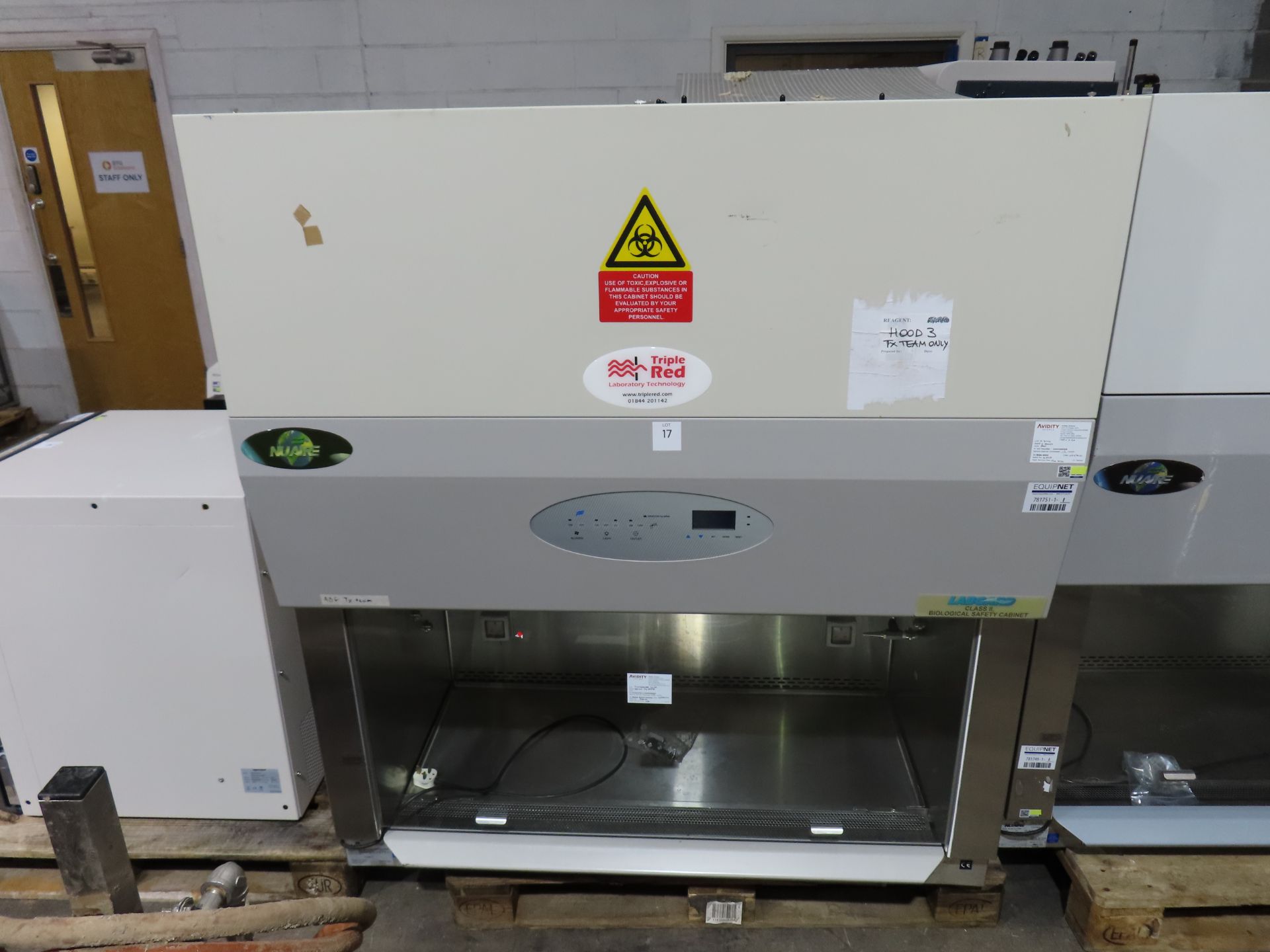 Nuaire Labgard Biological safety cabinet (Class2)