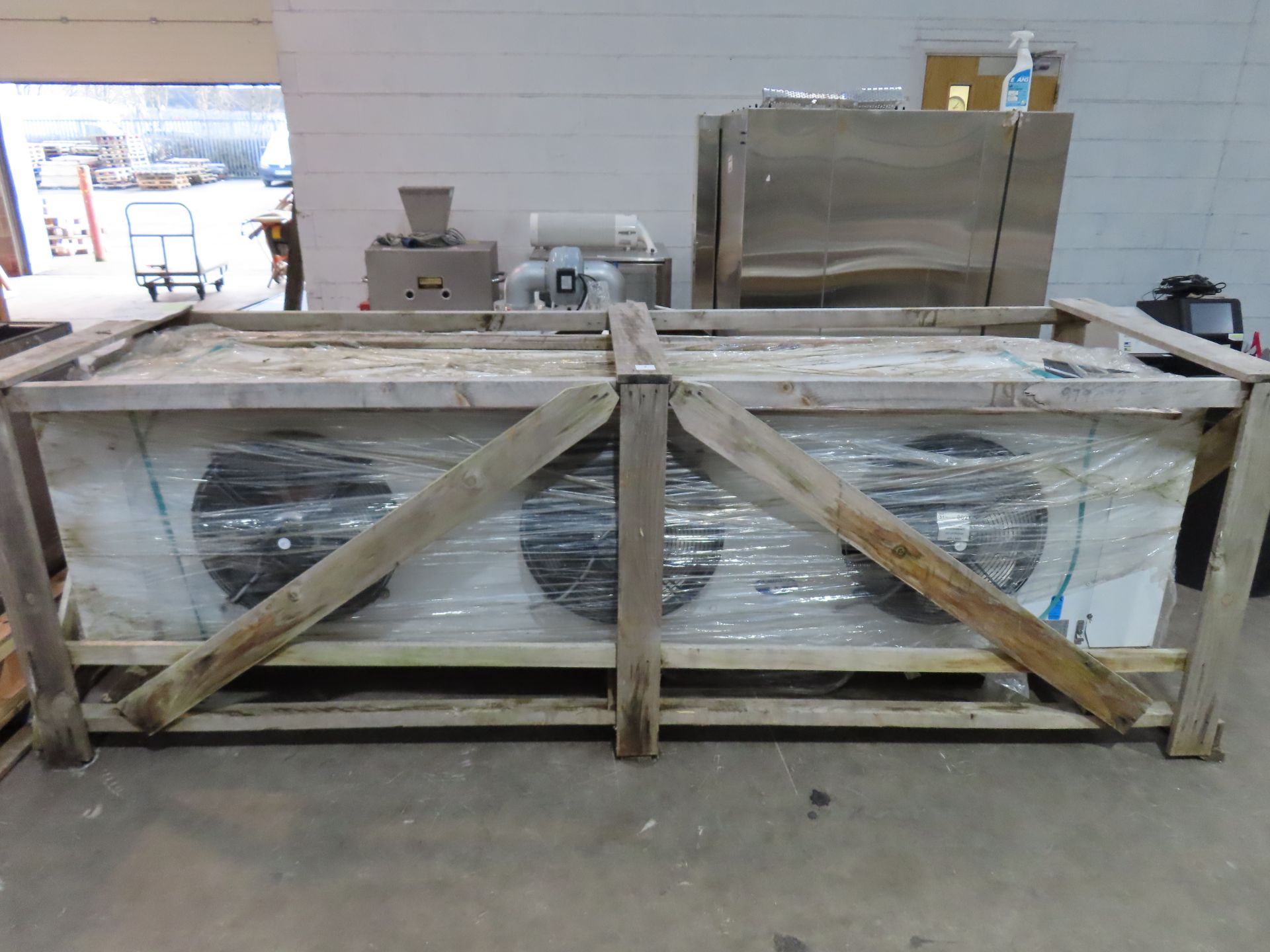 Centauro DD/E-7L3/135 Industrial Gylcol 3 Fan Air Cooler YOM: 2020