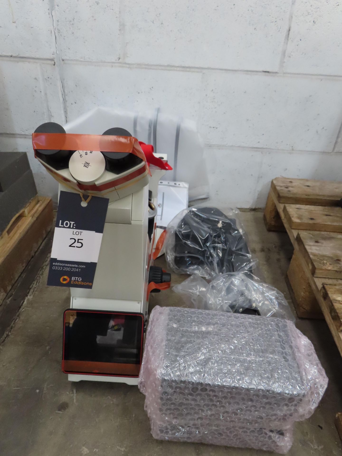 Leica DMi8 Inverted Microscope - Unused S/N: 621148, Year: 01/2024