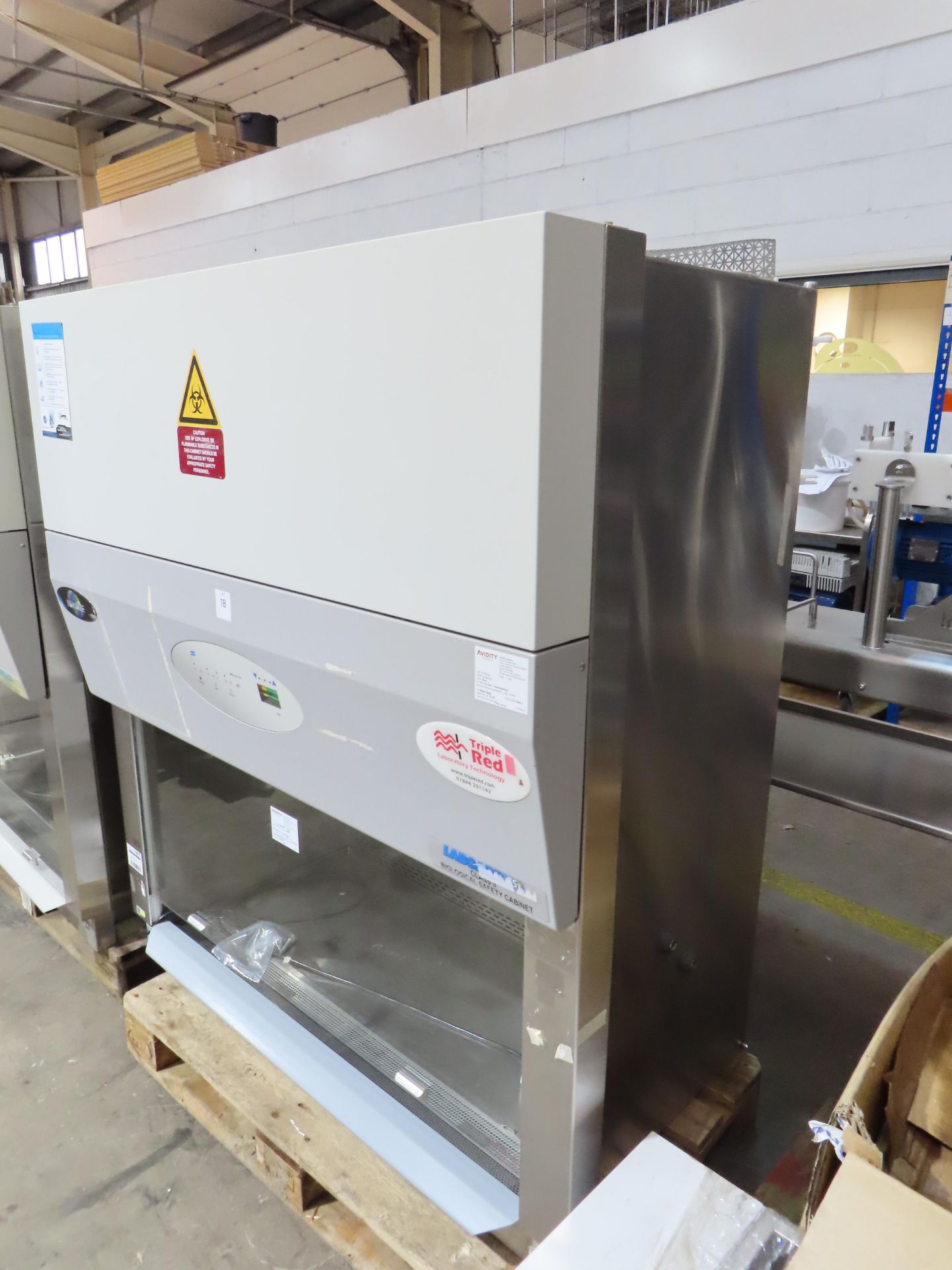 Nuaire Labgard Biological safety cabinet (Class2) - Image 2 of 7