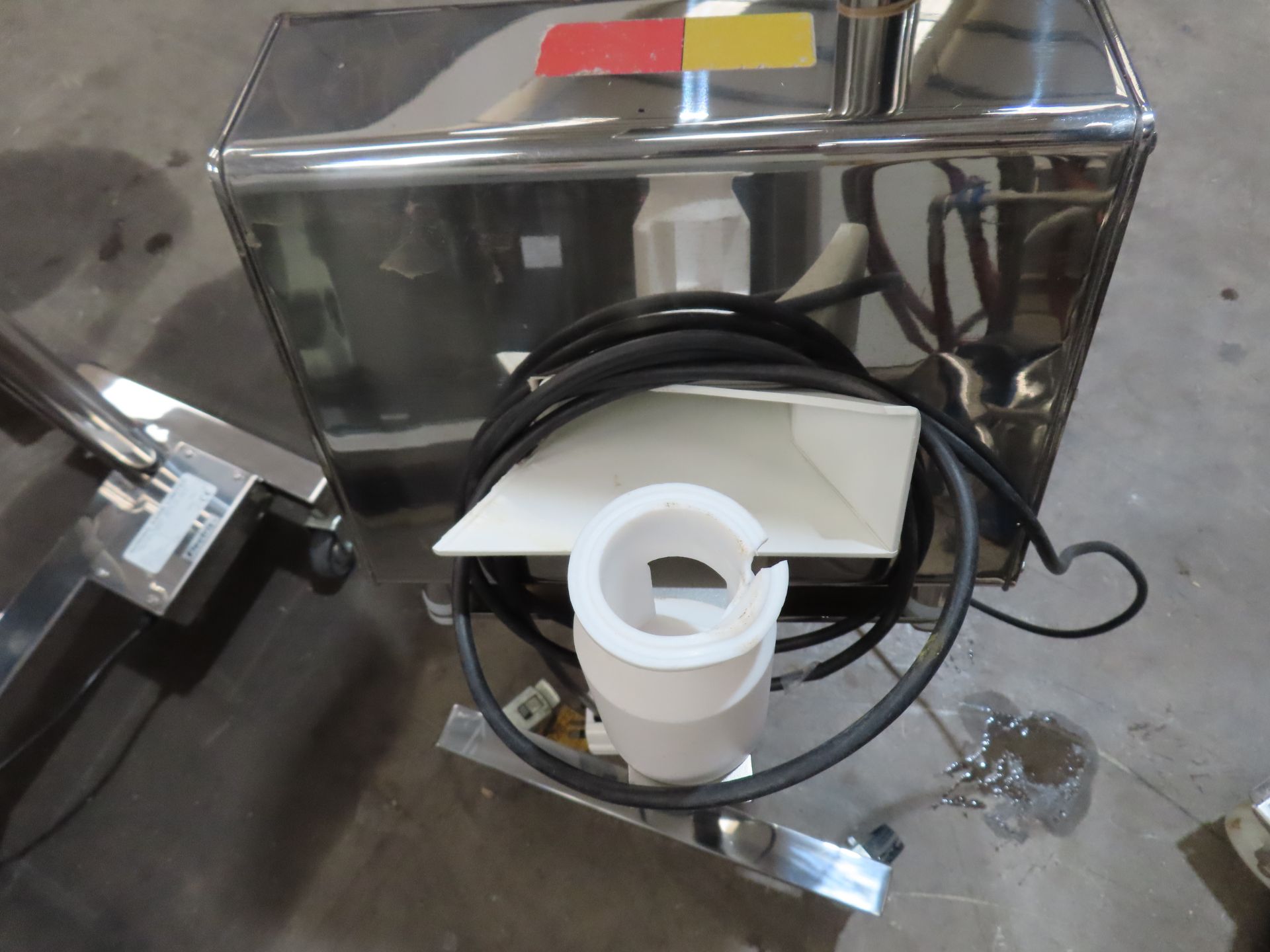 Goring Kerr Mobile Metal Detector - Image 3 of 5