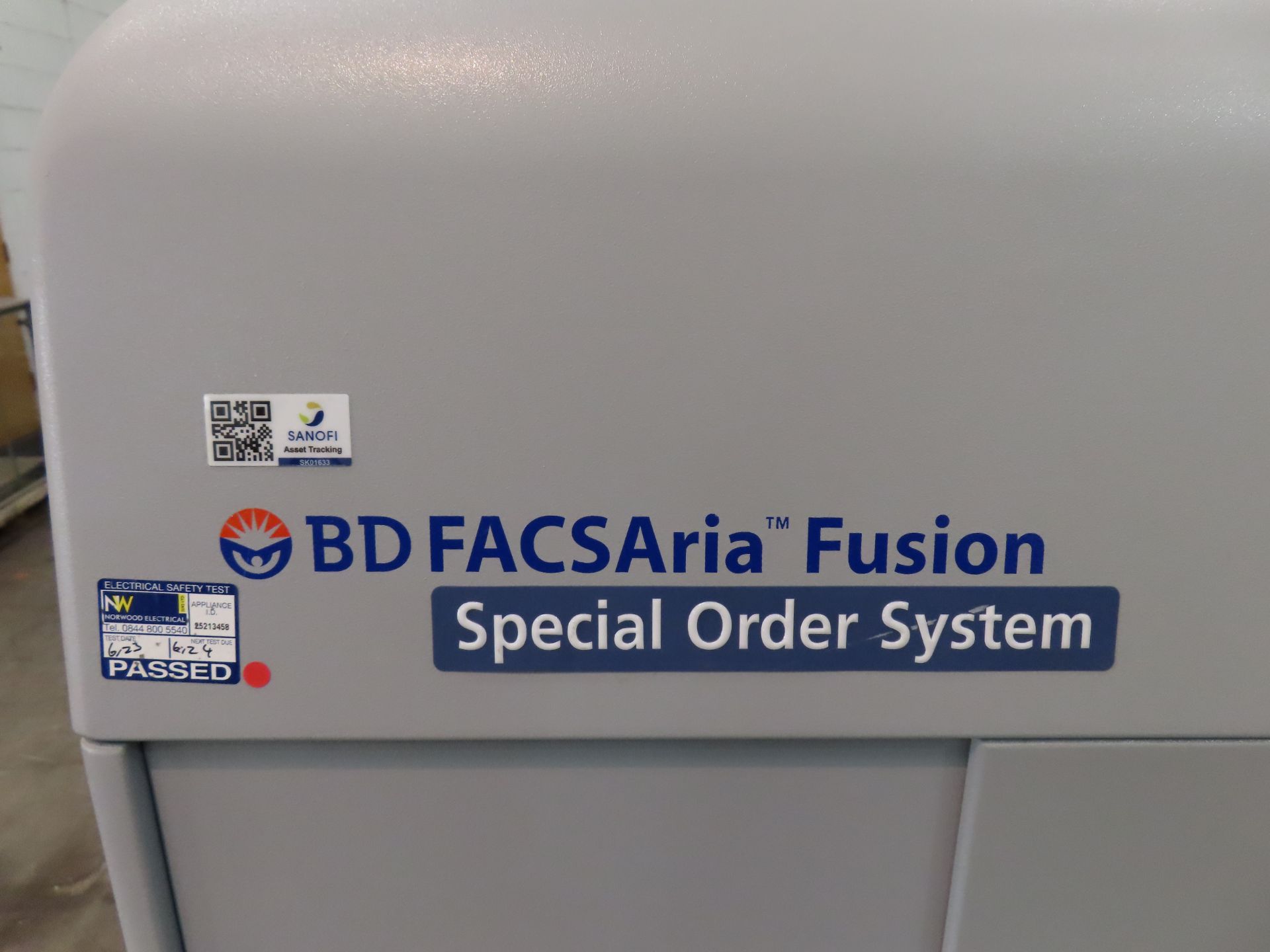 BD Biosciences FACS Aria Fusion Special Order System High Speed Cell Sorter/Flow Cytometer mounted t - Image 5 of 12