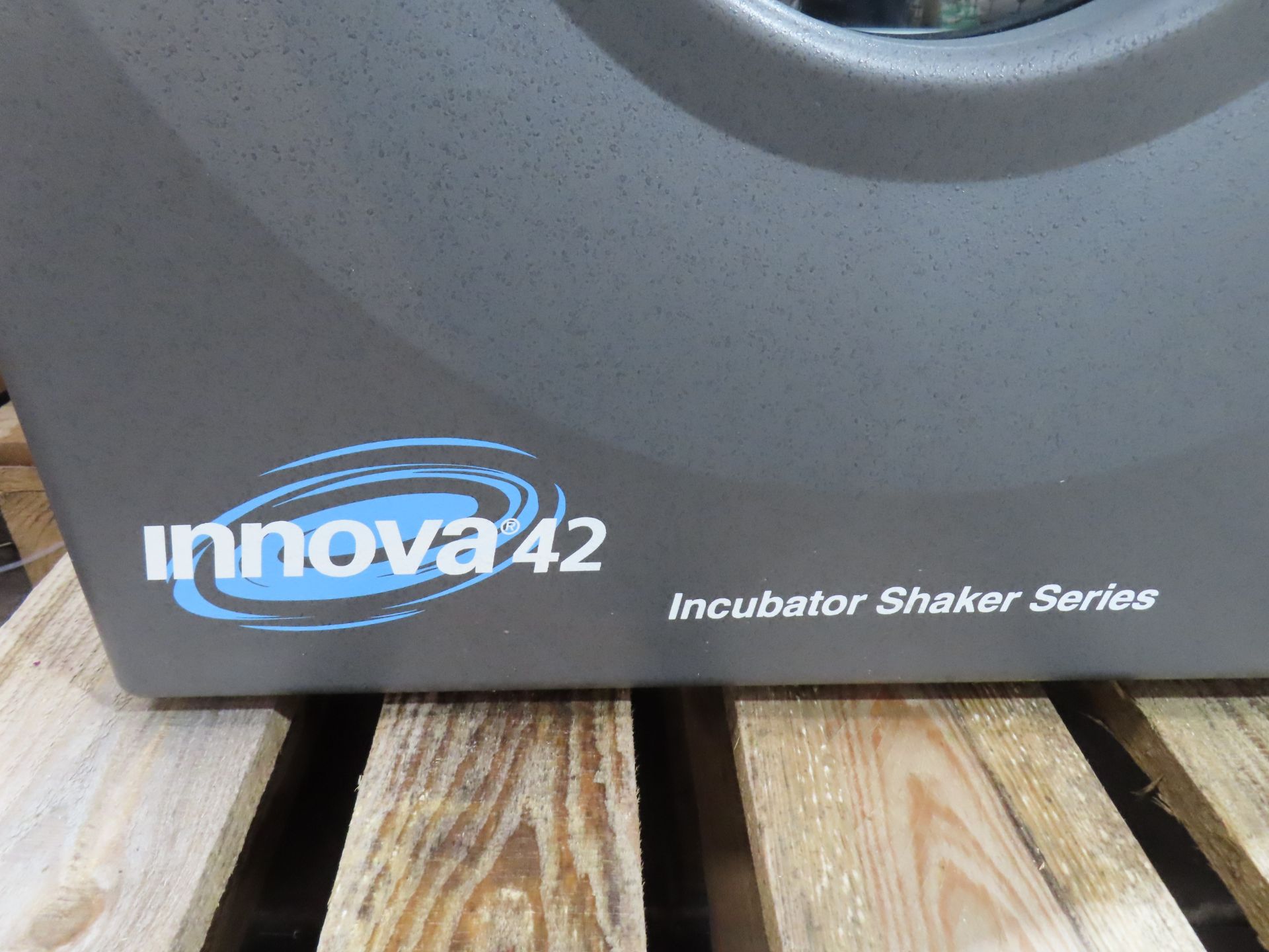 Eppendorf New Brunswick 'Innova 42 Shaker Series' Incubator - Image 2 of 7