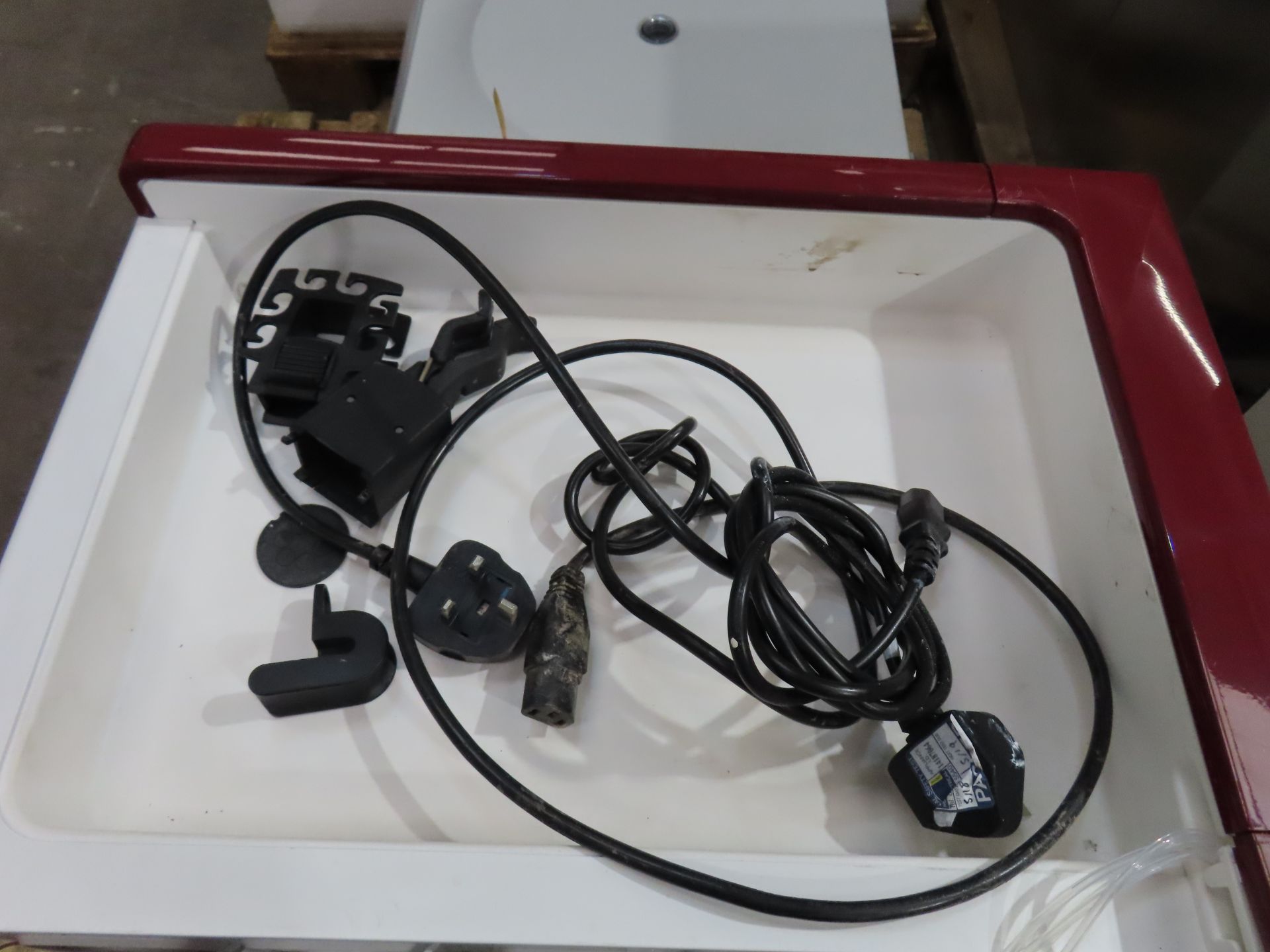 GE Healthcare Atka Pure Benchtop Chromatography System. Year: 07/2018, S/N 2390700 - Image 6 of 7