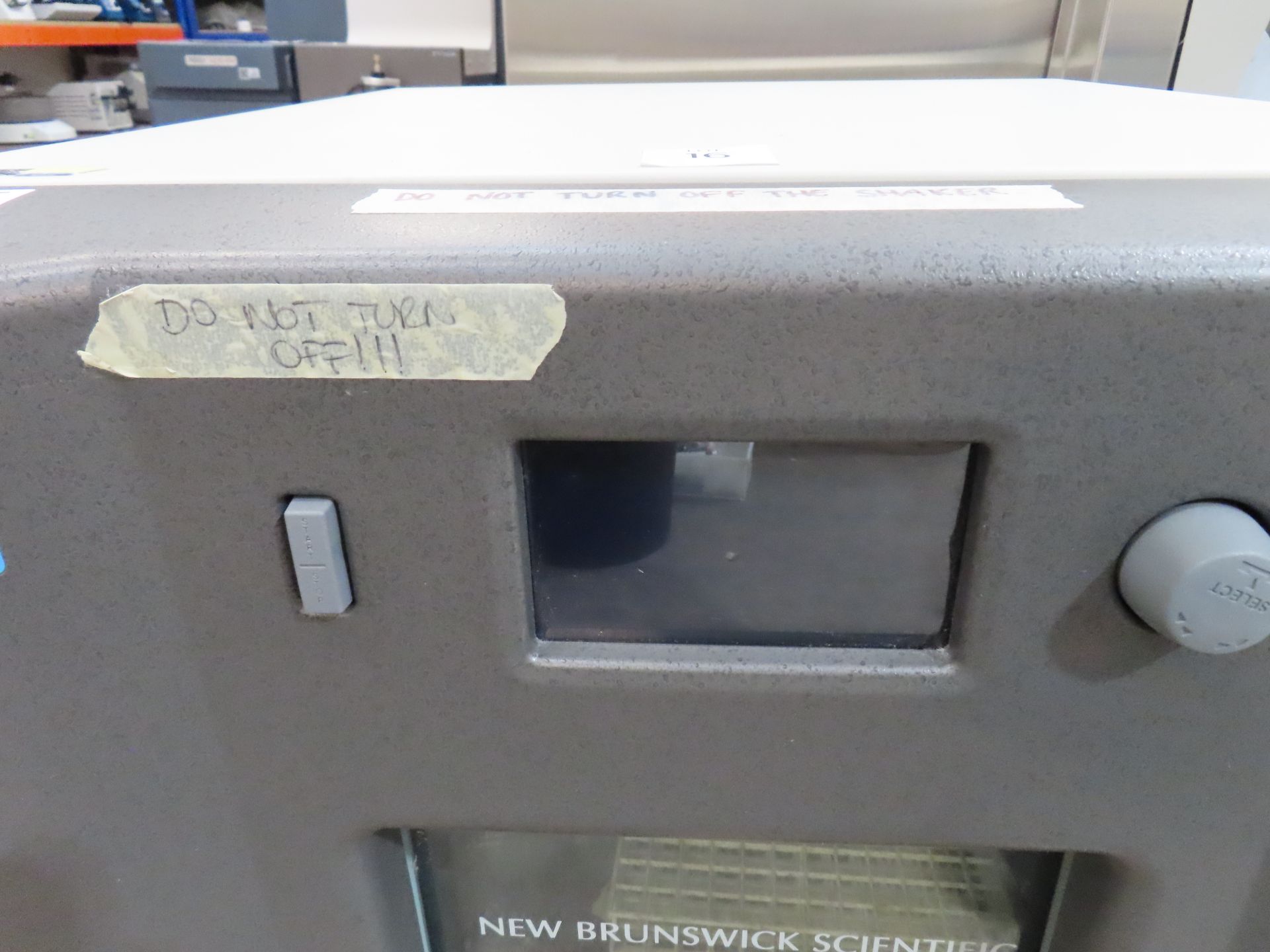 Eppendorf New Brunswick 'Innova 42 Shaker Series' Incubator - Image 4 of 7