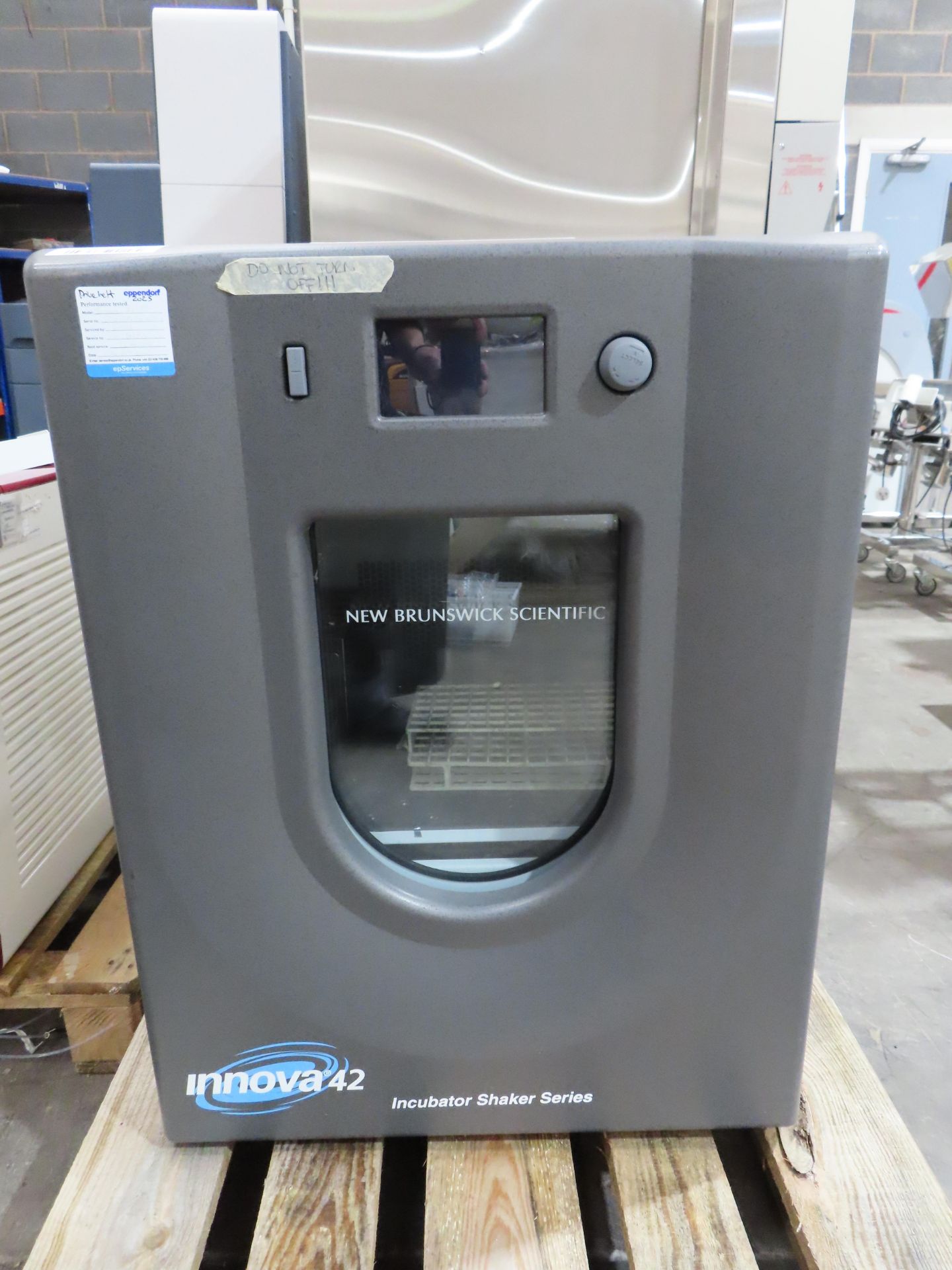 Eppendorf New Brunswick 'Innova 42 Shaker Series' Incubator