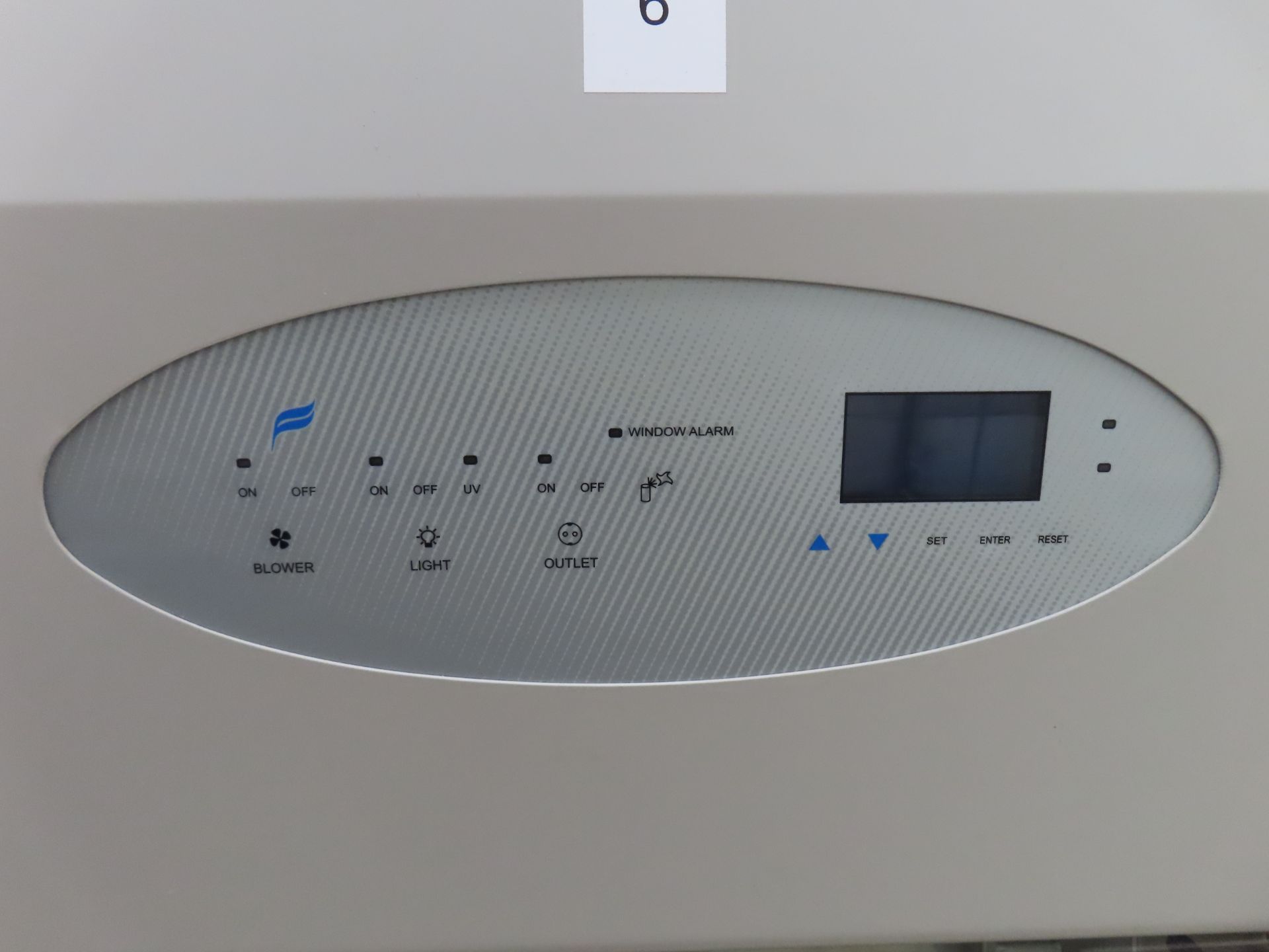 Nuaire Labguard Biological Safety Cabinet (class 2) 1365 x 850 x 1525mm - Image 4 of 8