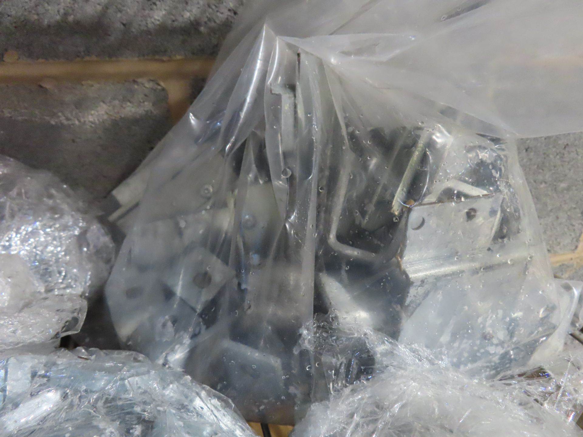 Contents of a shelf - Mainly Clips/Brackets - Image 5 of 6