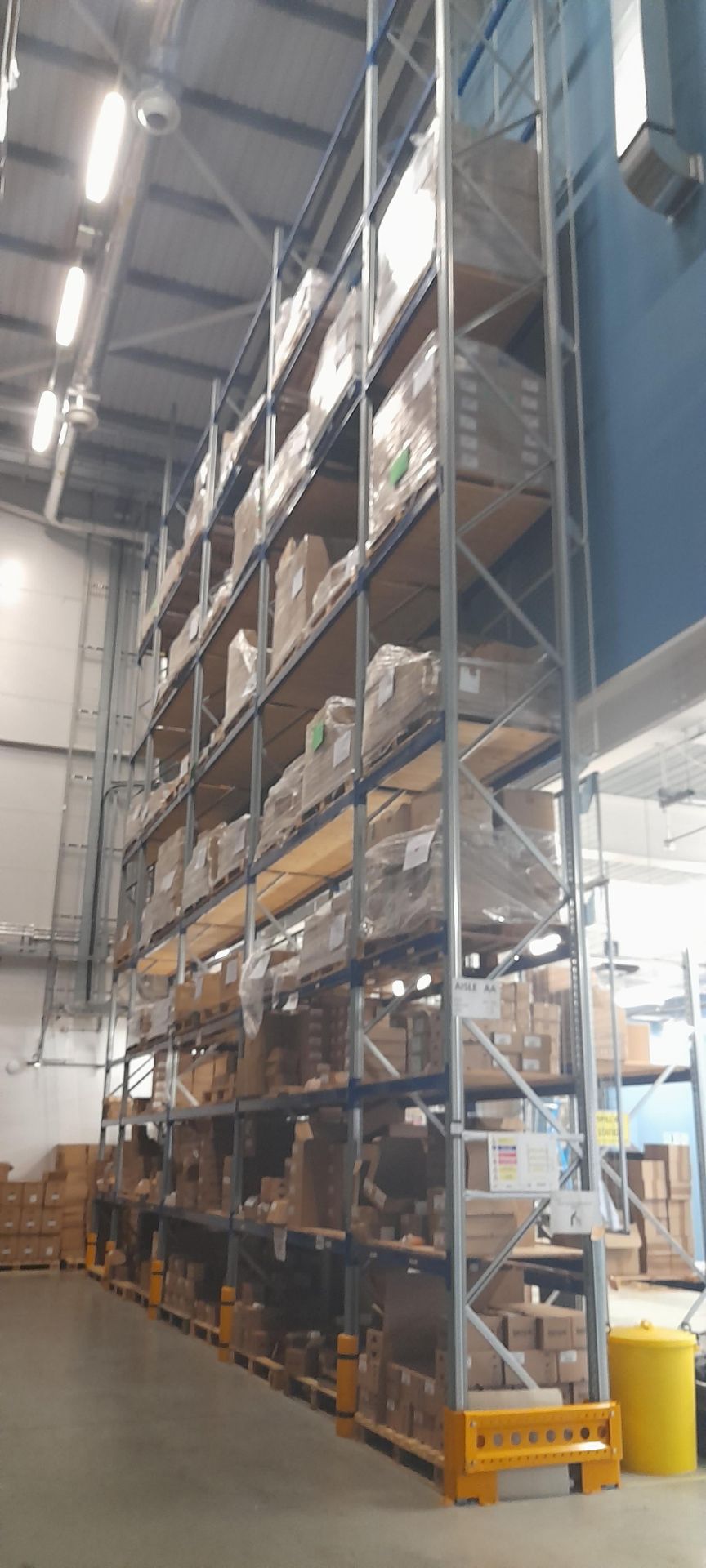 5x System Store bays of boltless steel pallet racking, approximately 10m high, Year 2021. Delayed