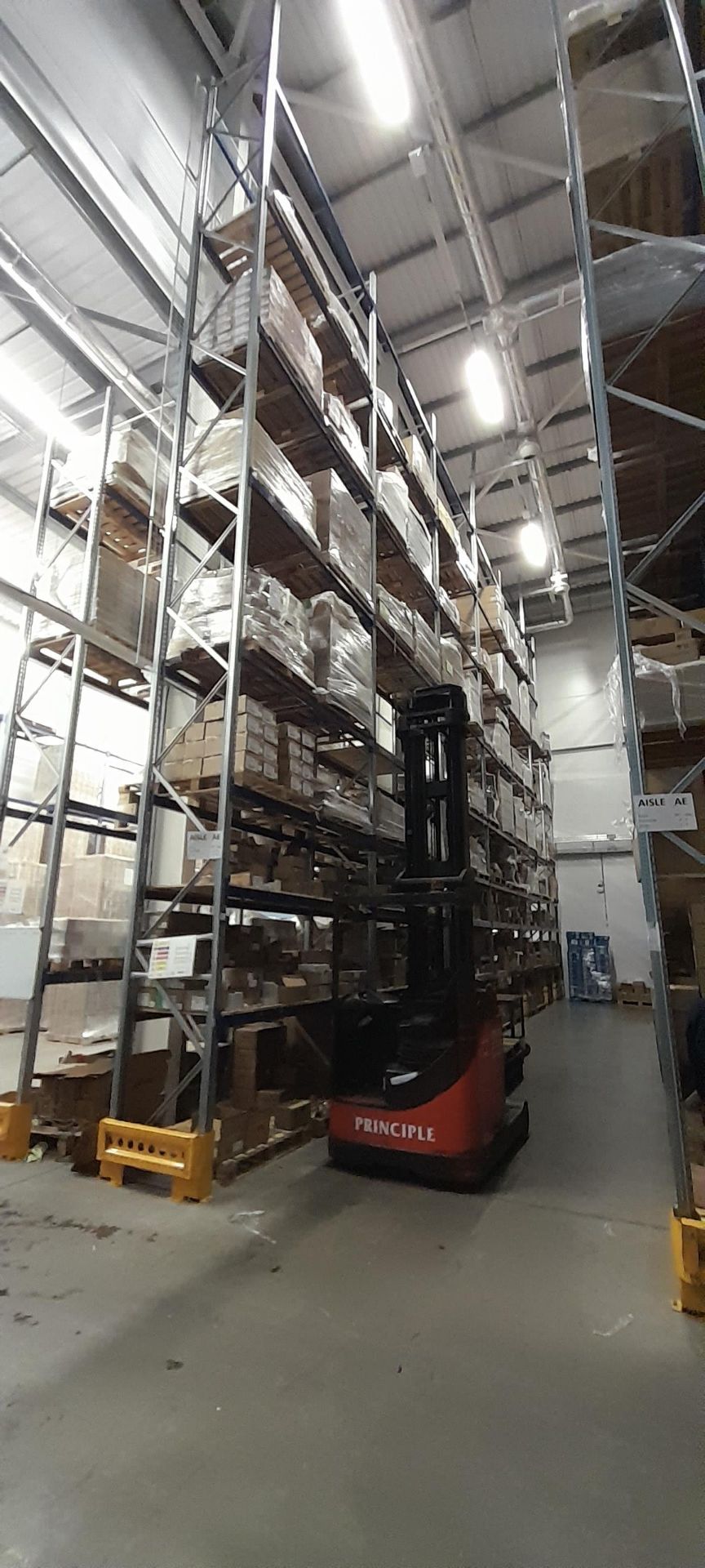 7x System Store bays of boltless steel pallet racking, approximately 10m high, Year 2021. Delayed