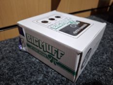 Eletro-harmonix big muff with tone wicker
