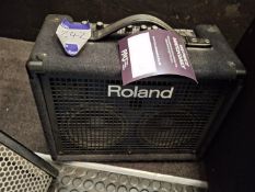 Roland KC-220 keyboard amplifier