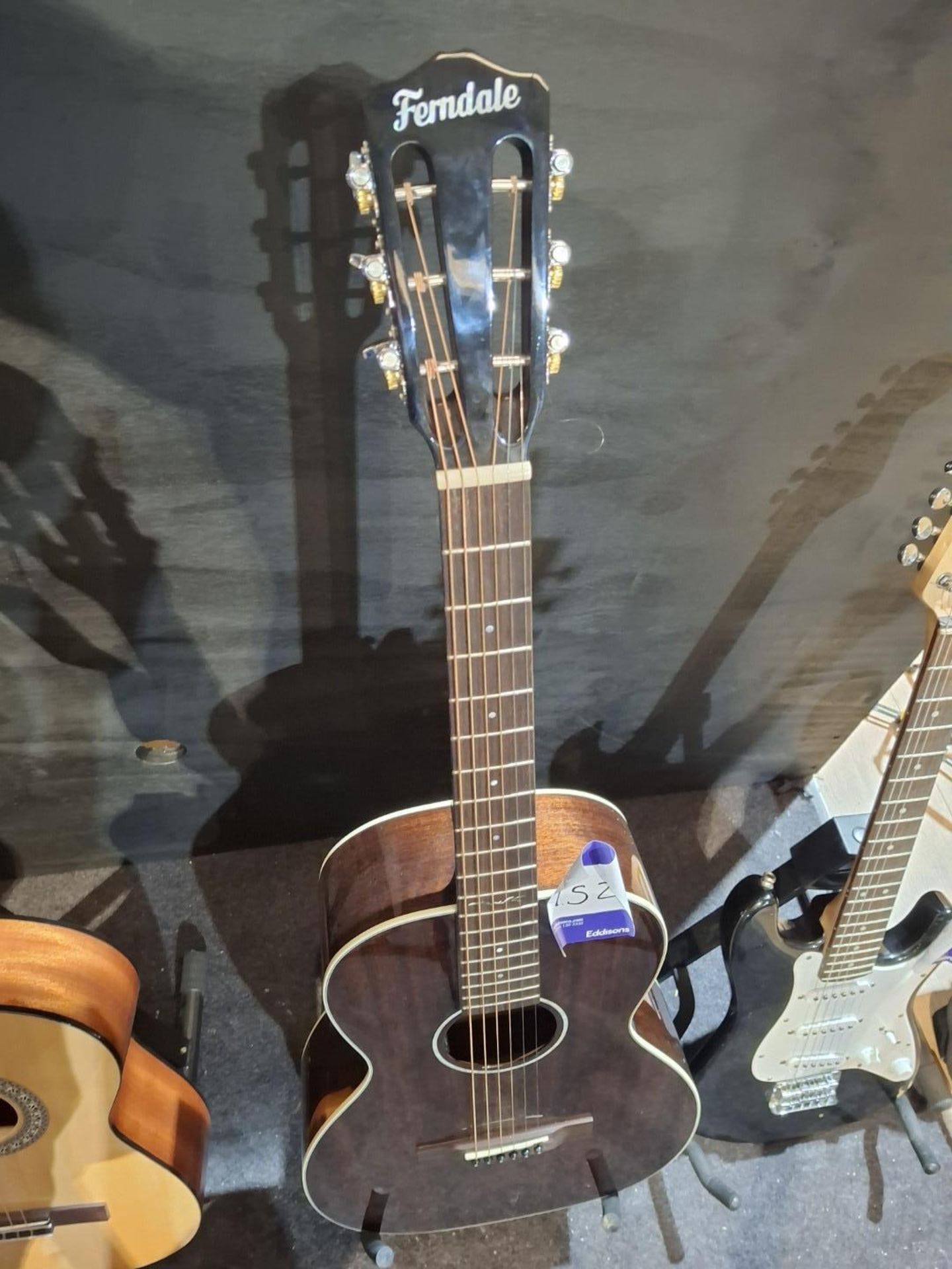 Ferndale P3-E-M-SAP acoustic guitar - Image 2 of 3