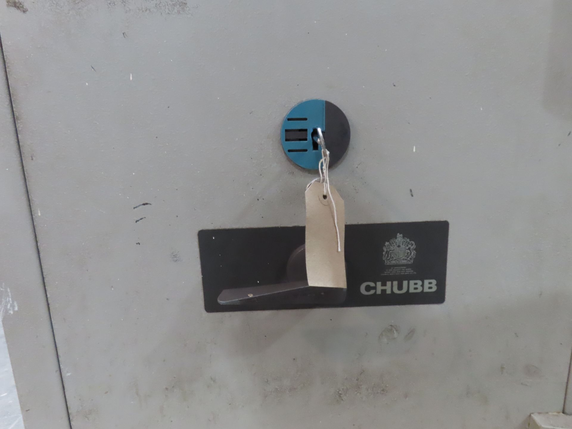 Chubb VZ2-2H-75-002 safe with 2x keys. - Image 6 of 7
