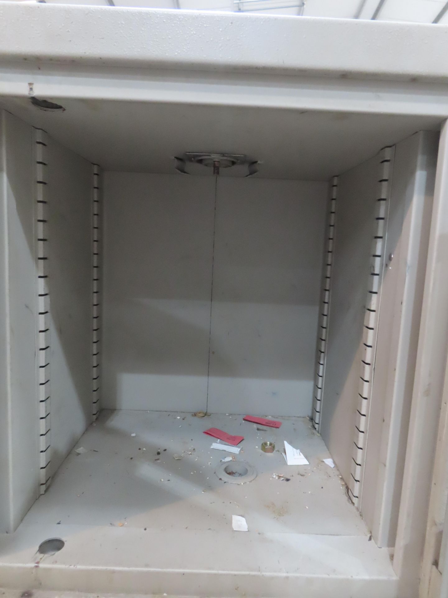Chubb VZ2-2H-75-002 safe with 2x keys. - Image 3 of 7