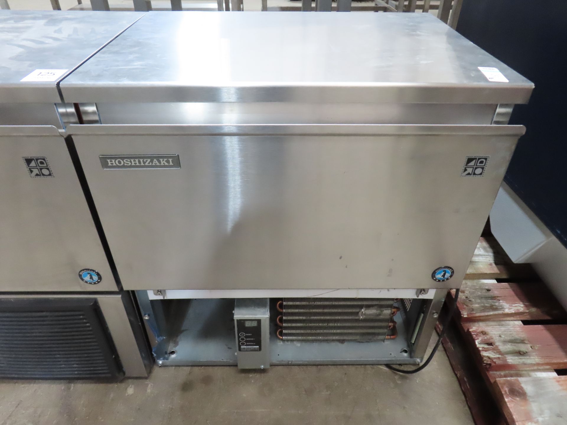 2x Hoshizaki IM-45CNE 230V ice maker (1 with missing front cover) - Image 4 of 7