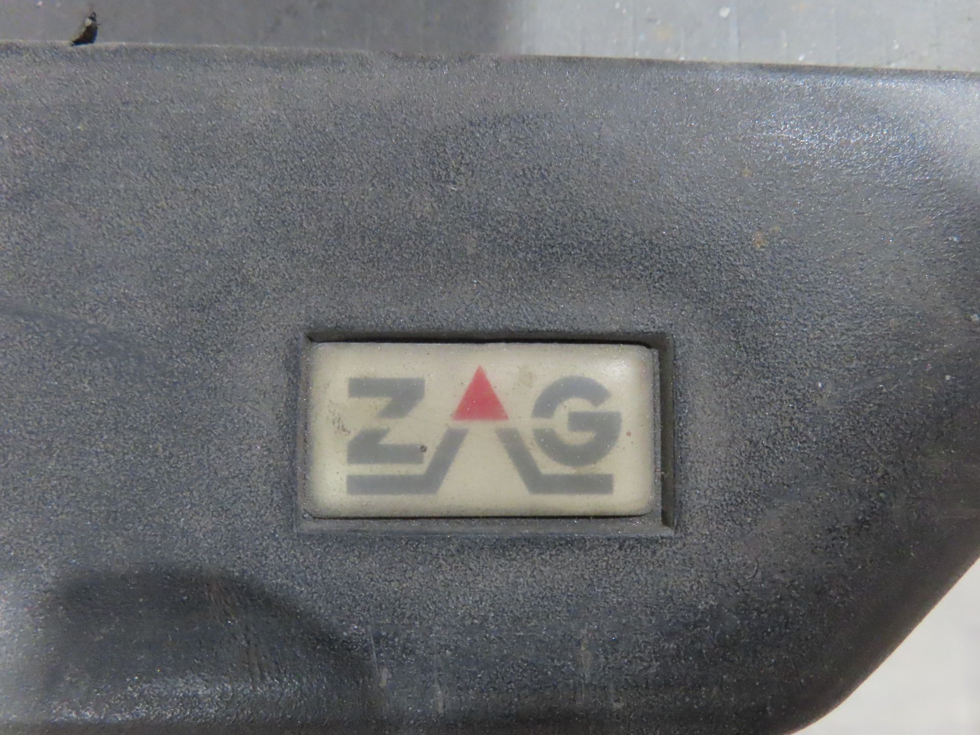 Zag Heavy Duty Wheeled Storage Box - Image 3 of 3