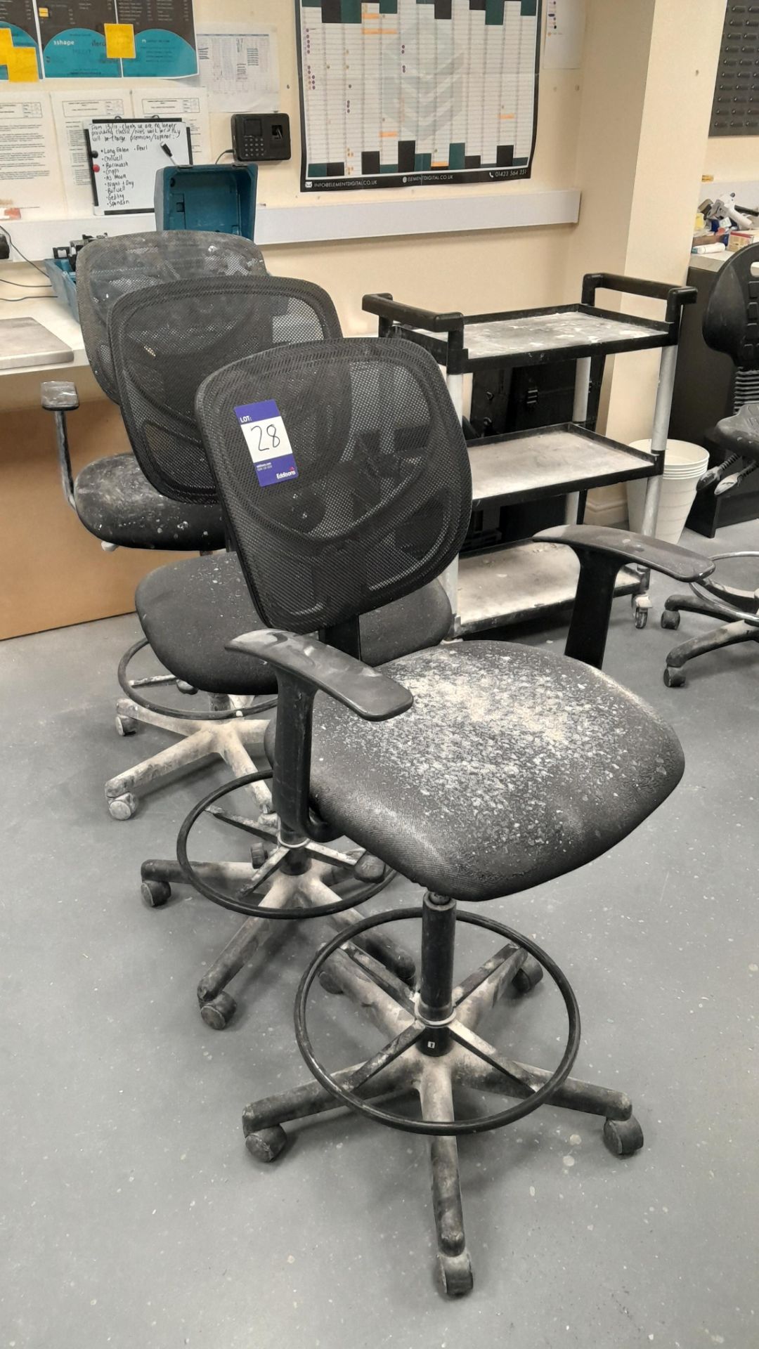 3 : Various operators chairs, as lotted per photographs - Image 2 of 2