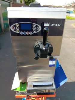 Taylor Model 736N-40 Counter Top Soft Serve Ice Cream Machine