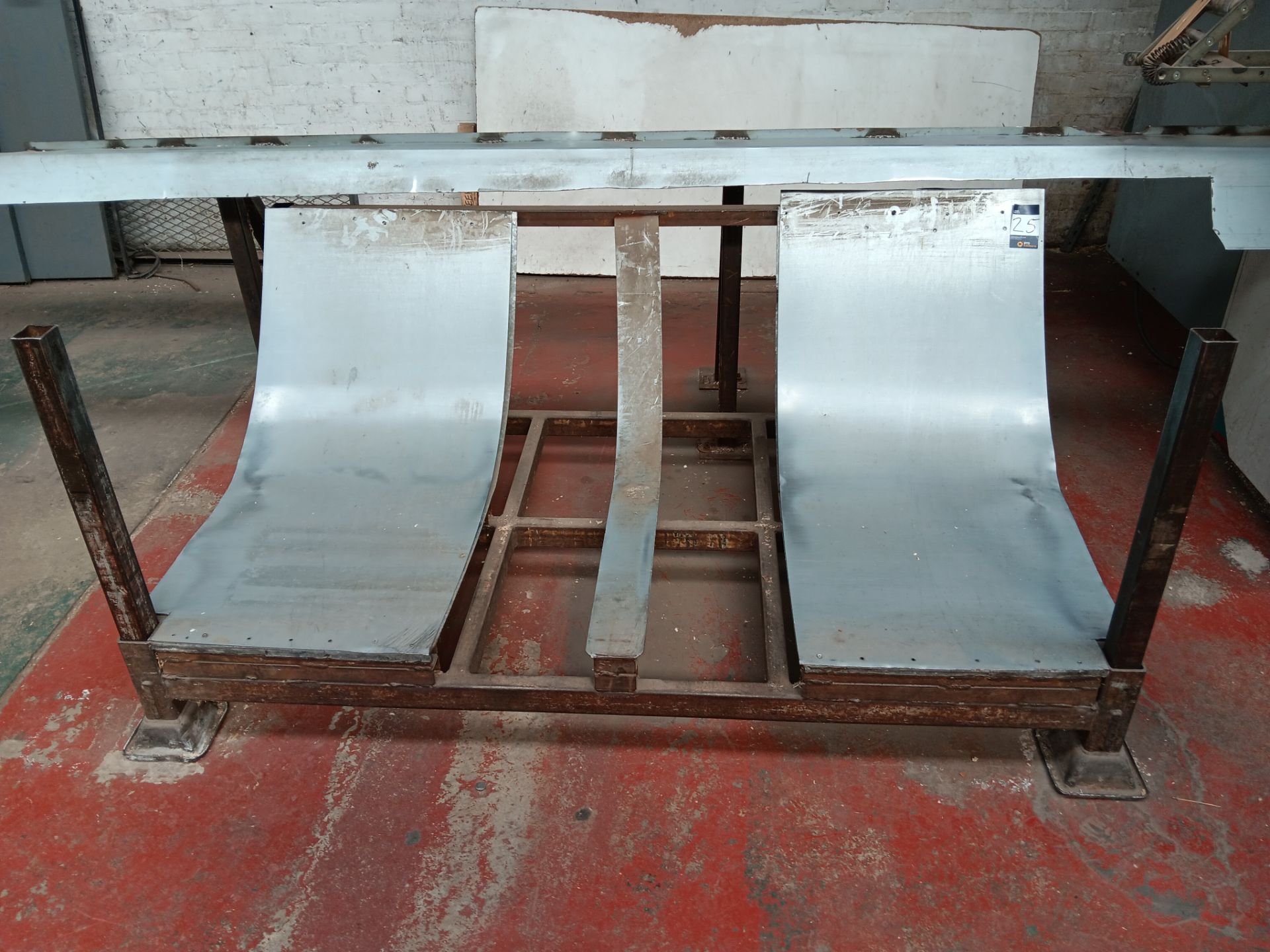 Wadkin K23 Planer/Moulder, serial number 98/8042, year 1998 to include: Steel stillage, steel framed - Image 17 of 17