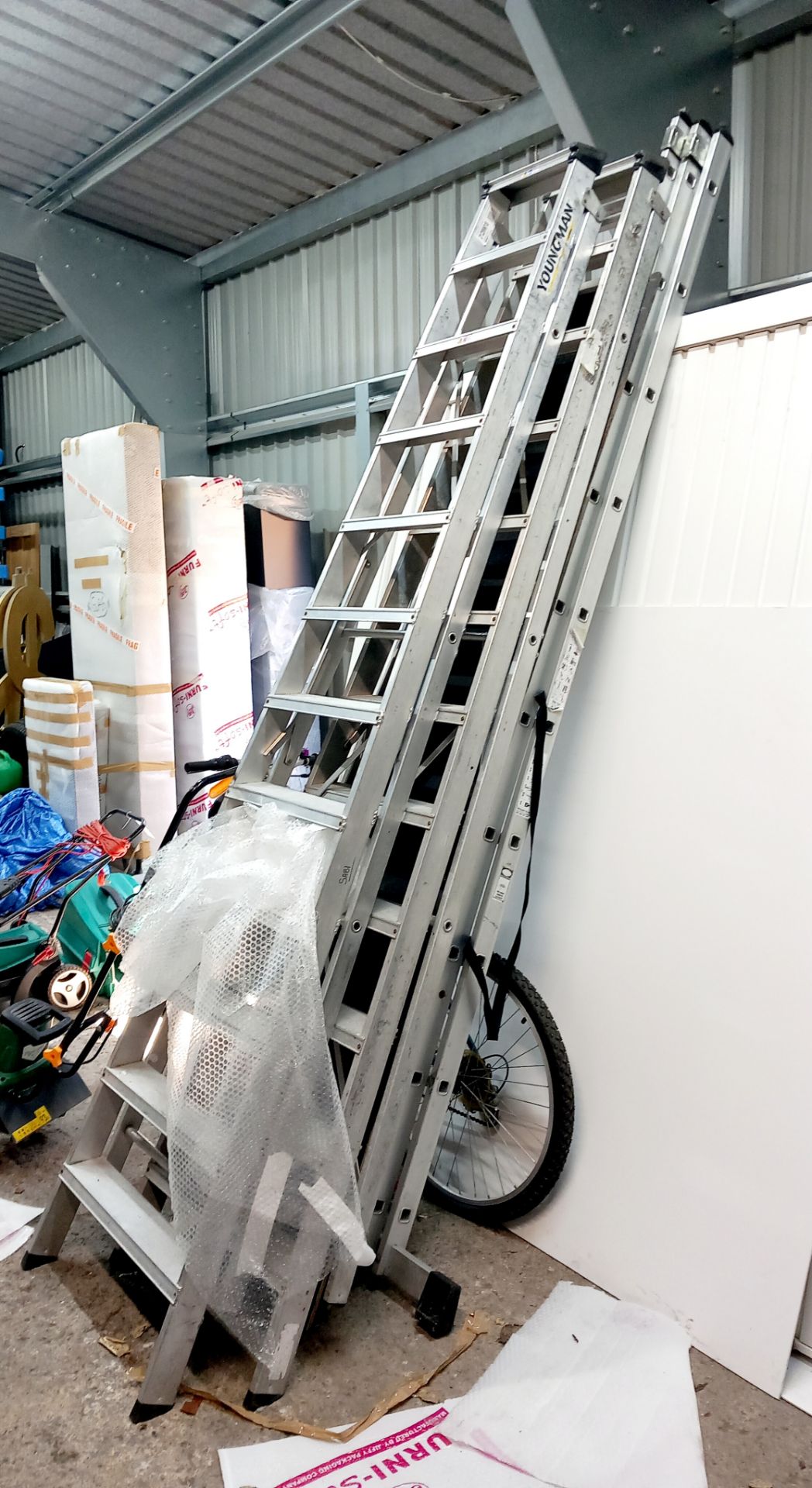 5x ladders (step & extension)