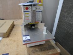 Warrior 21146A Heavy Duty Corner rounding machine