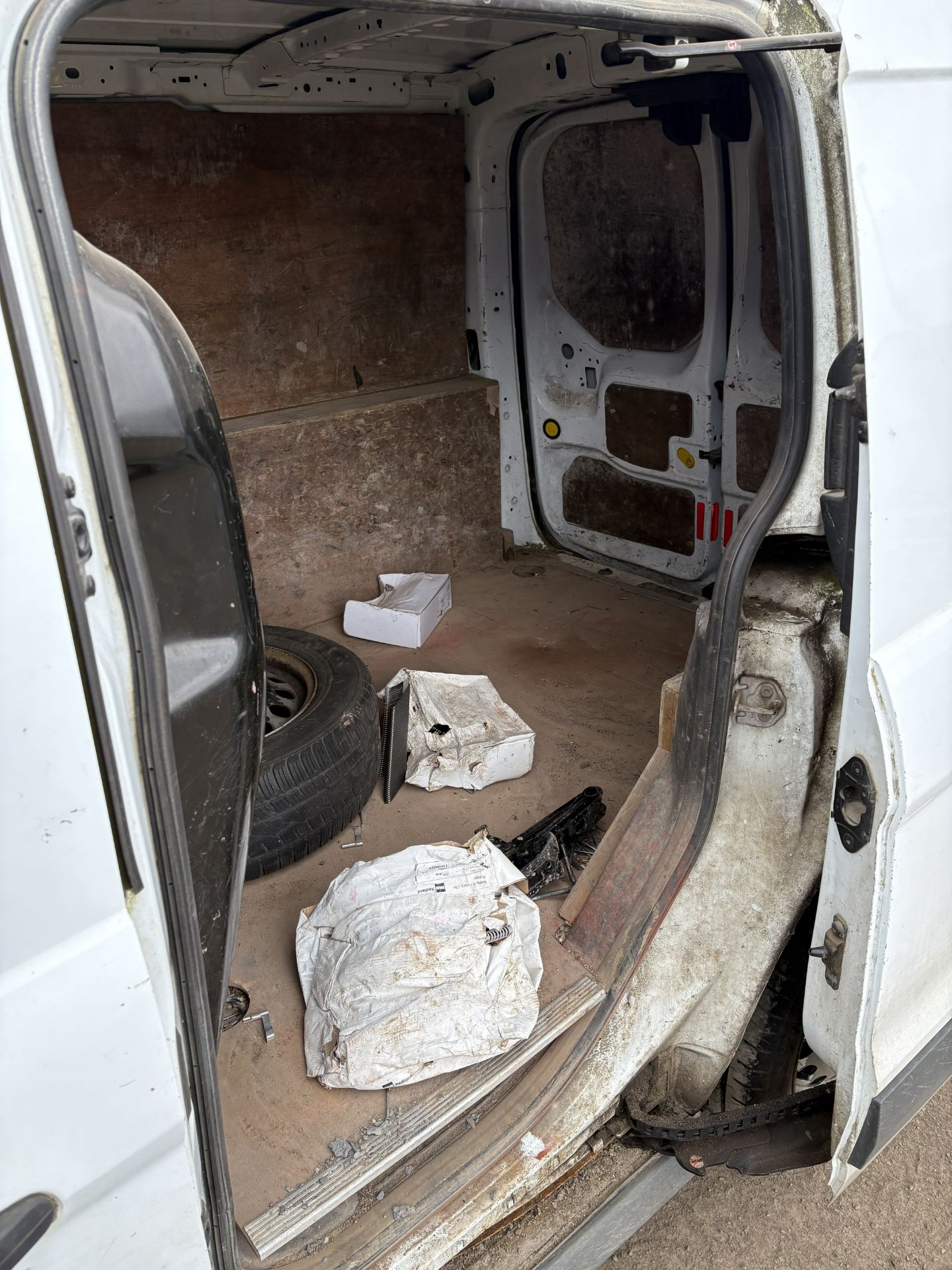Ford Transit Connect 200 L1 1.6 TDCi, Registration CE64 OOV, - Image 32 of 32