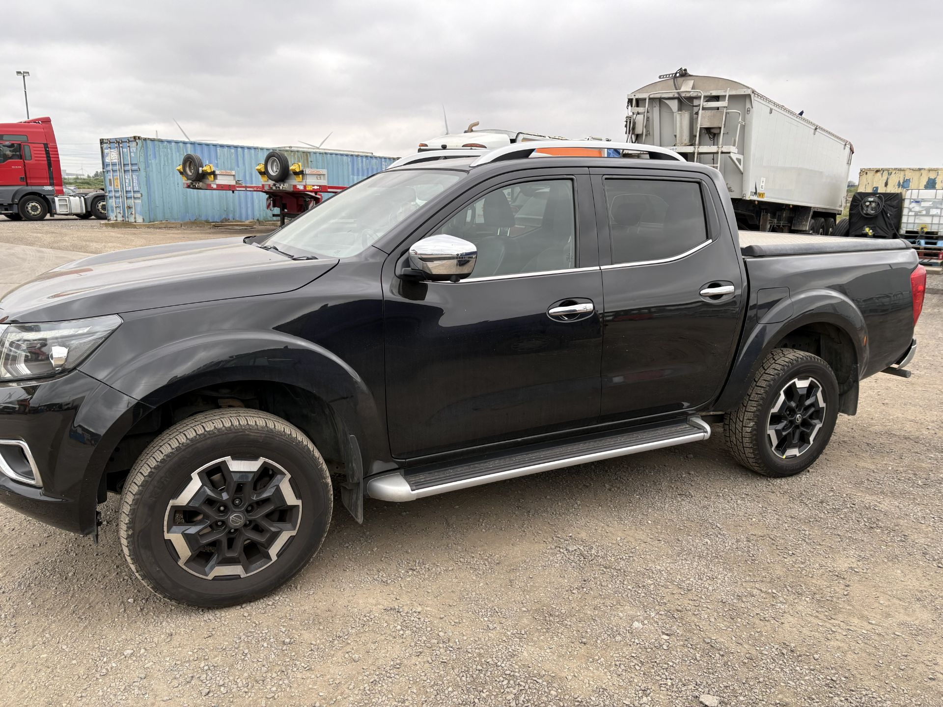Nissan Navara Double Cab Pick Up Tekna 2.3dCi 190, Registration R555 PRS - Image 7 of 35