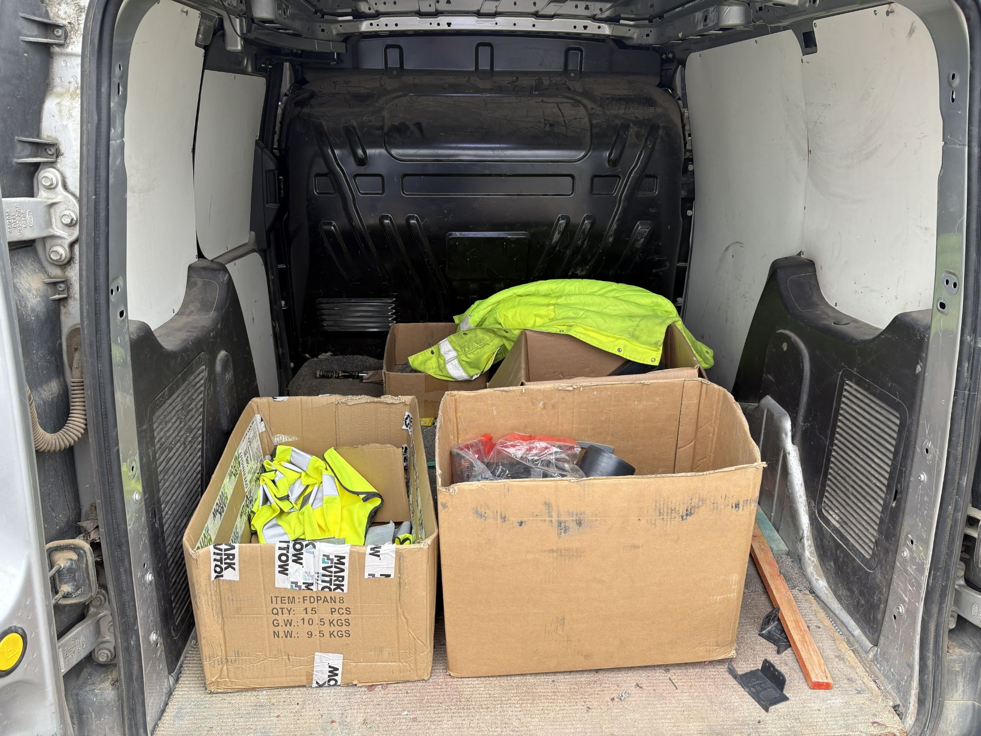 Ford Transit Connect 200 L1 1.5 TDCi ECOnetic, Registration AV65 AXM - Image 14 of 17