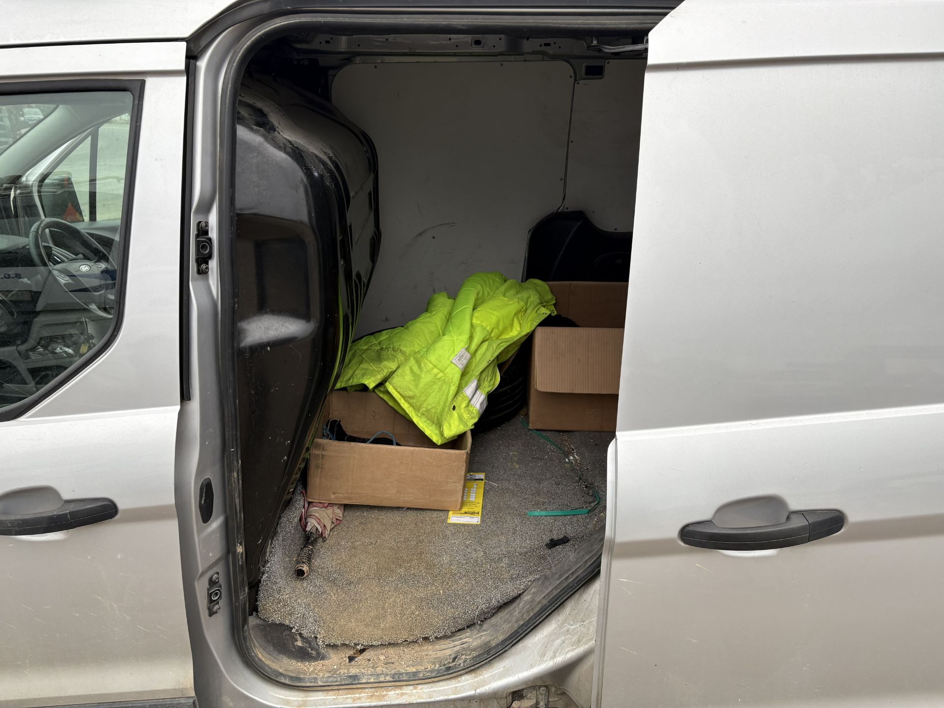Ford Transit Connect 200 L1 1.5 TDCi ECOnetic, Registration AV65 AXM - Image 17 of 17