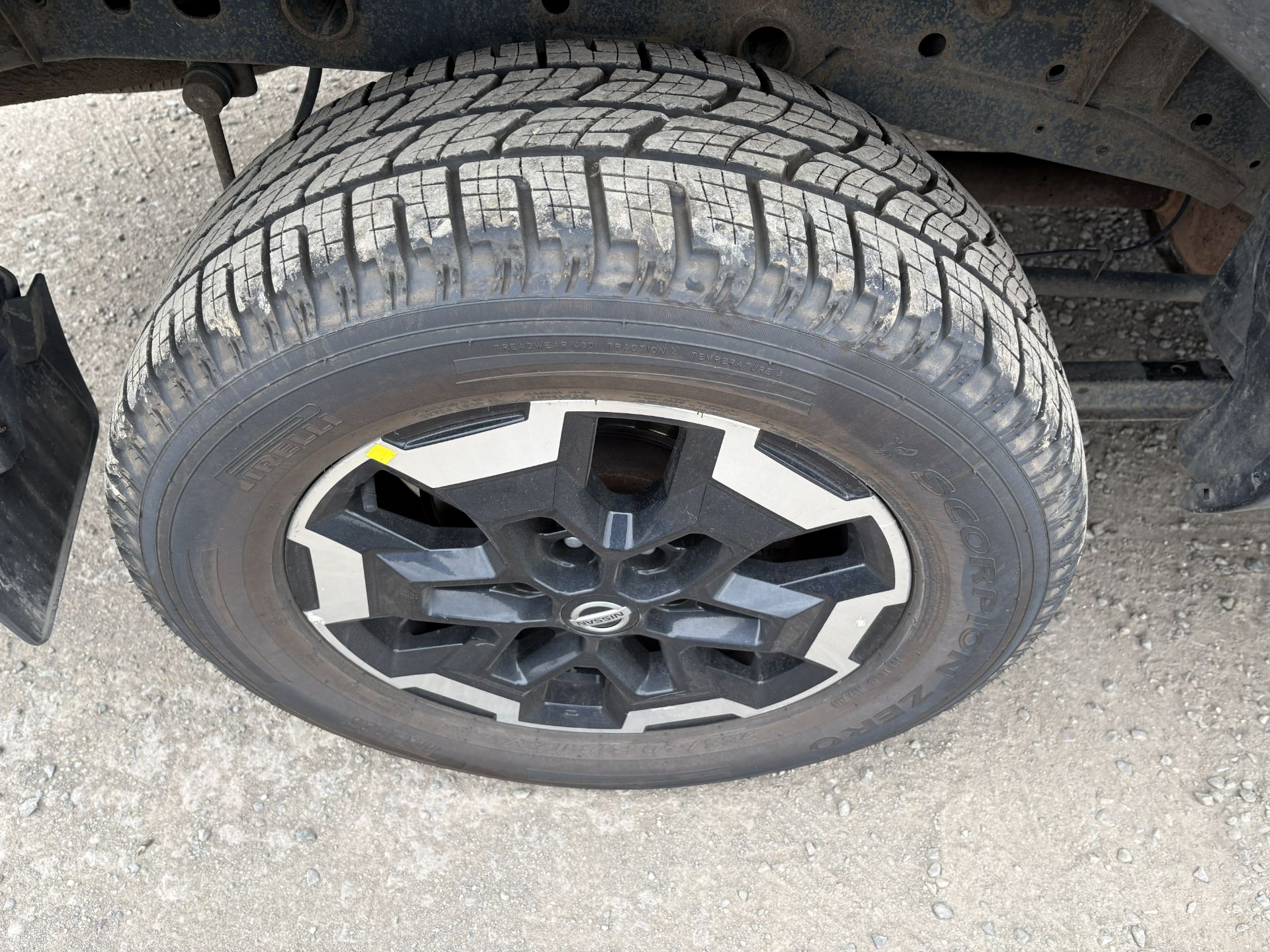 Nissan Navara Double Cab Pick Up Tekna 2.3dCi 190, Registration R555 PRS - Image 11 of 35