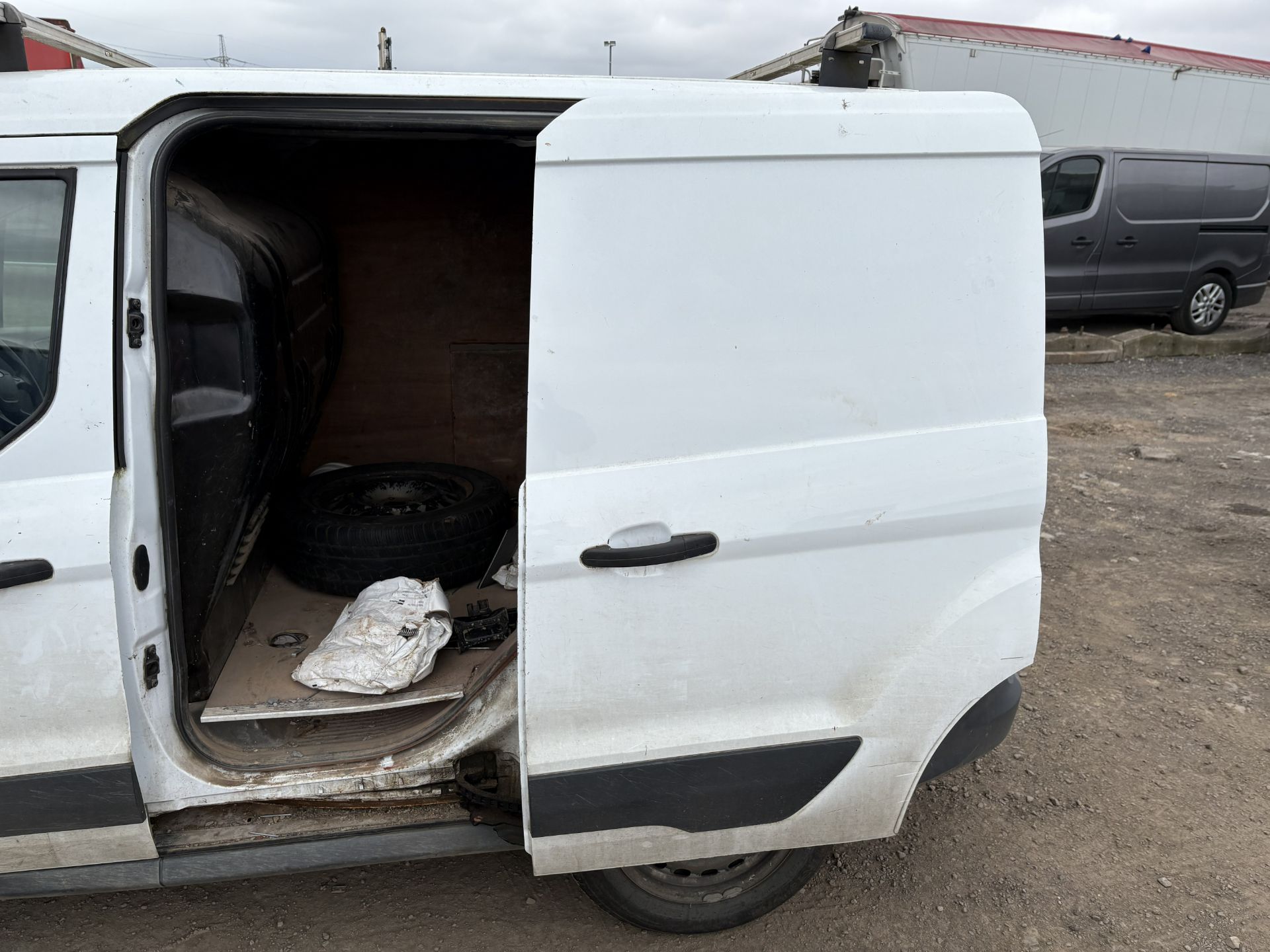 Ford Transit Connect 200 L1 1.6 TDCi, Registration CE64 OOV, - Image 31 of 32