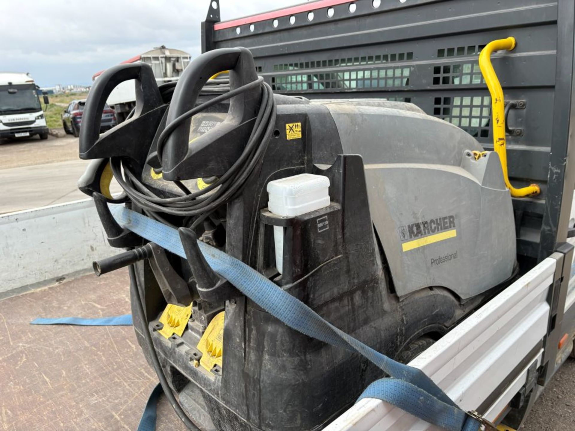 Karcher Professional HDS 7/10-4M Pressure Washer