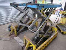 Auto drain 3000kg twin scissor lift