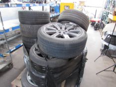 Quantity various alloy wheels