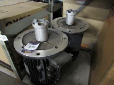 2 Motors