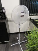 Tesco PF1617W pedestal fan