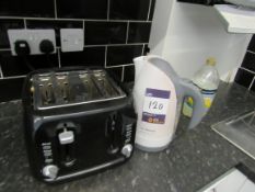 Bosch kettle and 4 slice toaster