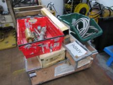 Contents to pallet