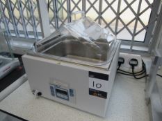 WWR water bath, 12L 230v, Serial number BP2101015