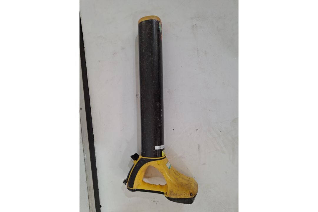 VIVAX Metrotech VL0CPro 2 VX204-01; SN: 2040109326; Receiver: SN: 171090400495; and 2 battery Packs - Image 12 of 16